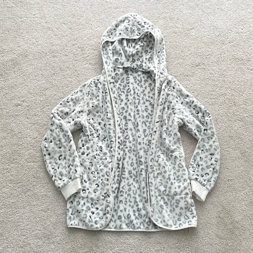 Amazon Gray and White Cardigan Sweater with Animal Print